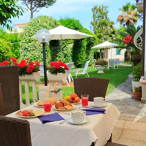 hotel-ambra-forte-dei-marmi.it-tuscanyhotel.com/